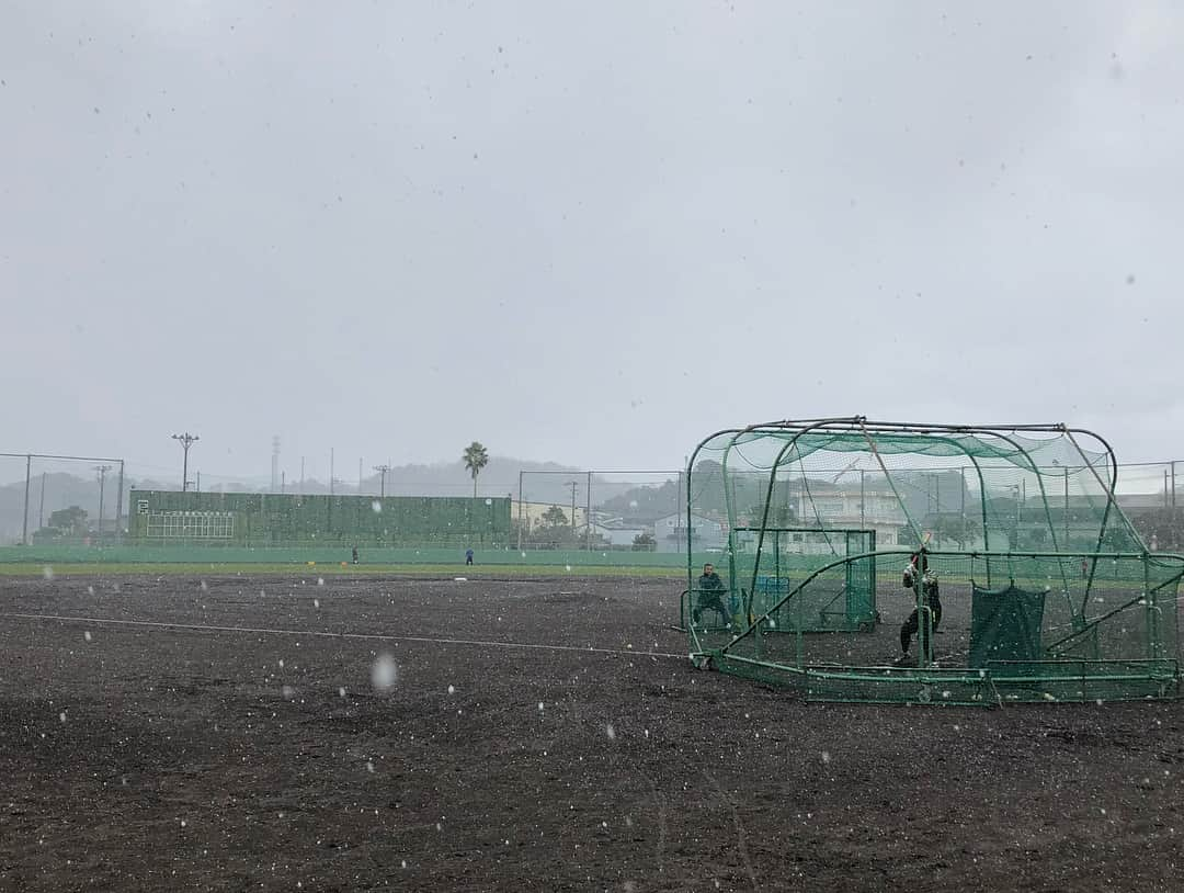 加藤翔平さんのインスタグラム写真 - (加藤翔平Instagram)「宿毛自主トレ打ち上げ⚾️ たくさんの方々にサポートして頂き、とても良い練習が出来ました✌️ 感謝を結果で表せるように頑張ります👍 今はみんなで道後温泉に来ましたー♨︎」1月12日 20時39分 - sho328hei