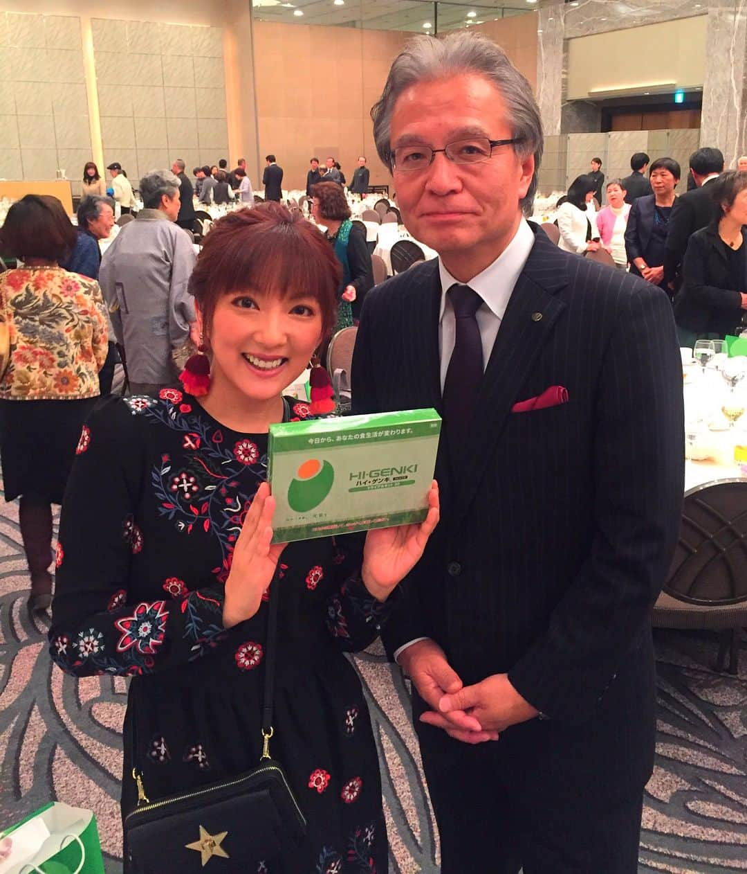 山田まりやさんのインスタグラム写真 - (山田まりやInstagram)「#玄米酵素 #新年会 鹿内社長様と😃✨ 明日白鵬関と対戦する阿武咲関もいらっしゃってて豪華でした〜😍🎉✨ ・ ・ 阿武松部屋の親方と女将さんと 同じテーブルで和やかに楽しませていただきました😋🍽✨✨✨ ・ ・ オペラのコンサートもあり😍✨ 感動盛りだくさんの😂✨ 素晴らしいパーティーでした🎉🌈✨ ・ ・ #食後 は玄米酵素#ハイゲンキ #スピルリナ #ビフィズス を摂って #消化吸収 を促進😆💚💚💚 ・ ・ 私達家族が#玄米 ライフを送れているのも#玄米酵素 のおかげです😋💚💚💚 ・ ・ #ムネくん が立派な💩を 1日2〜4回してくれるのも #玄米酵素 #ハイゲンキ のおかげです😆✨✨✨www」1月13日 17時15分 - mariya.yamada