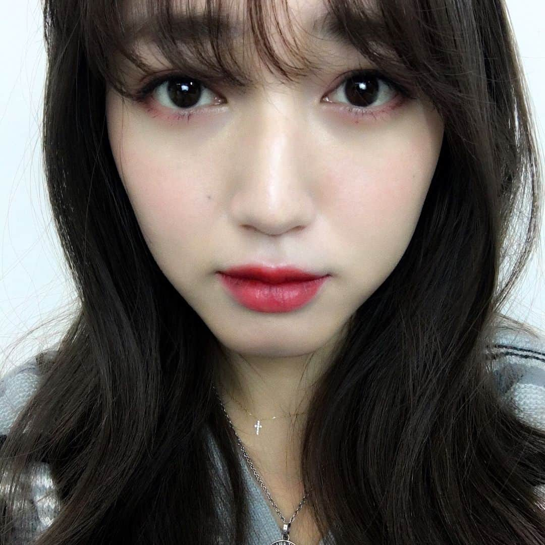 阿島ゆめさんのインスタグラム写真 - (阿島ゆめInstagram)「🌹 #make #make_yume  春に向けてピンクメイクを 研究中💭 . チークは前の投稿で紹介した #addiction の限定カラーの ザ ブラッシュ 026 . やはりかわいい〜」1月13日 17時58分 - yume_ajima