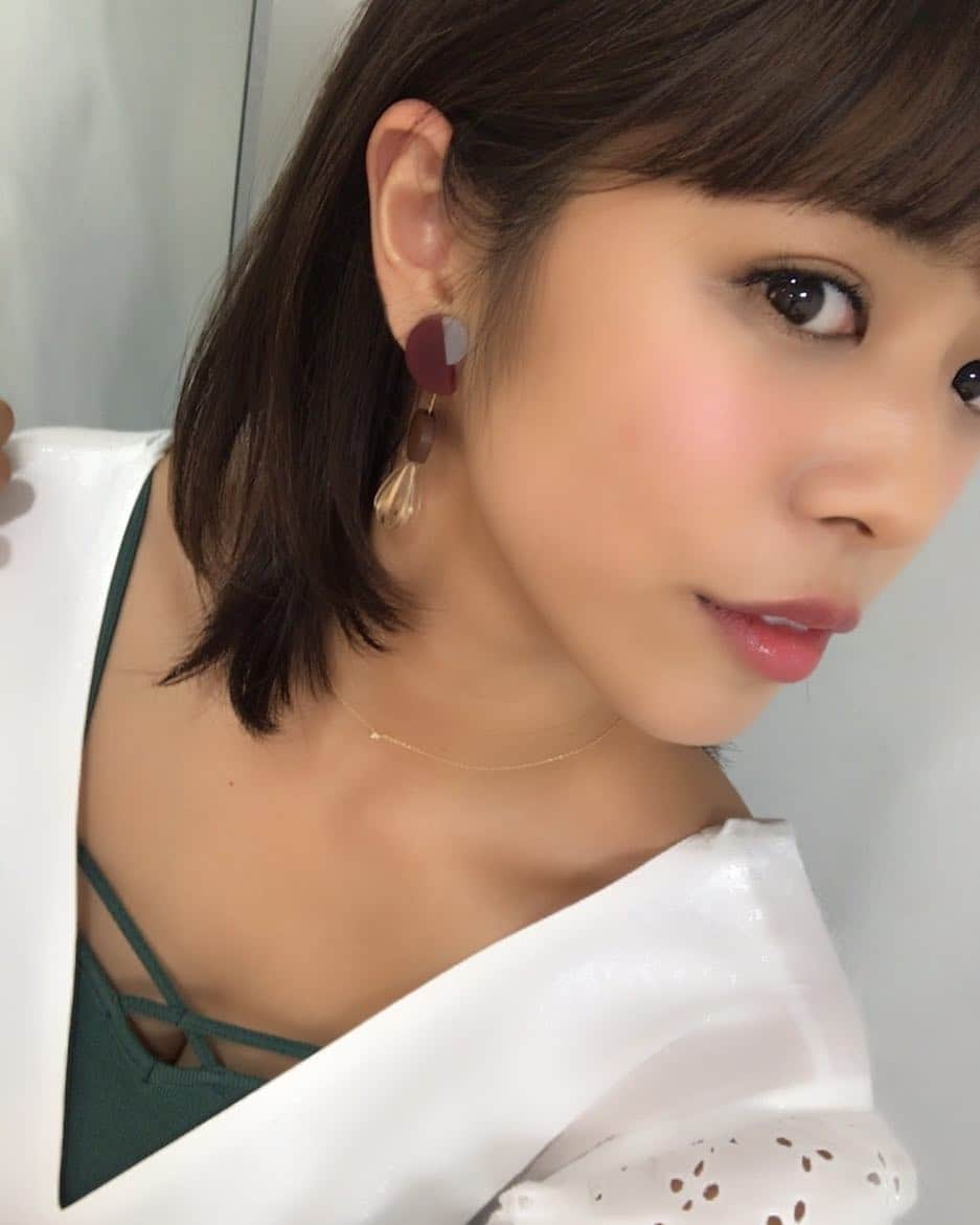わちみなみのインスタグラム：「お知らせ🧡 . 1月14日13:00～ AbemaTV「全国一斉！恋愛センター試験～受験編」に出演します❗️ . センター試験が久しぶりに受けられる〜(o^^o)頑張る〜🧡 . みんなの恋愛偏差値もわかるらしいよ(๑˃̵ᴗ˂̵)番組中コメントしてね📝❗️ . .  通知予約はこちらから  abe.ma/2AlPbca . #わちみなみ #abema #恋愛センター試験 #センター #テスト #コメント #お願いします 🧡」