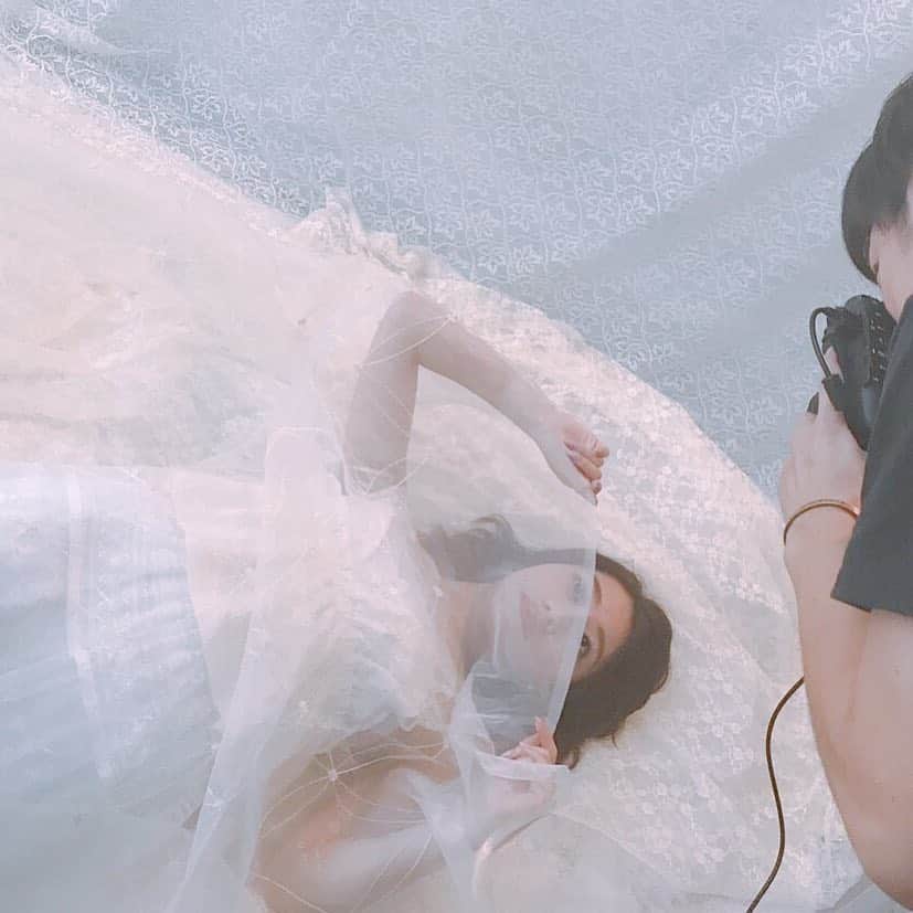 乃木坂46のインスタグラム：「巻頭のオフショット、#桜井玲香 さん💜柔らかい表情は誌面でチェックしてくださいね😍  #N46MODE #乃木坂46 #桜井玲香」
