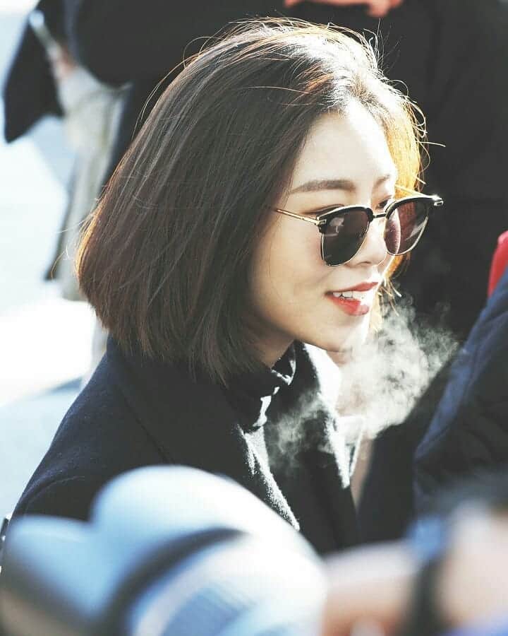 フィインのインスタグラム：「180112 incheon int'l airport #wheein」