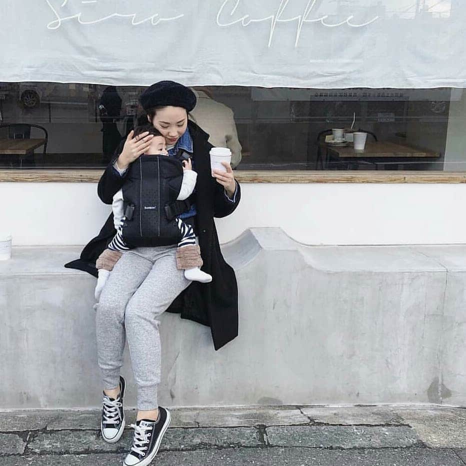 Mamagirl ママガールさんのインスタグラム写真 Mamagirl ママガールinstagram Mamagirl からピックアップ 冬の抱っこひもコーデ スライドでご覧ください 抱っこ紐の日もおしゃれを楽しんでいるママたちを発見 Mayaya721 さん Kjeming さん