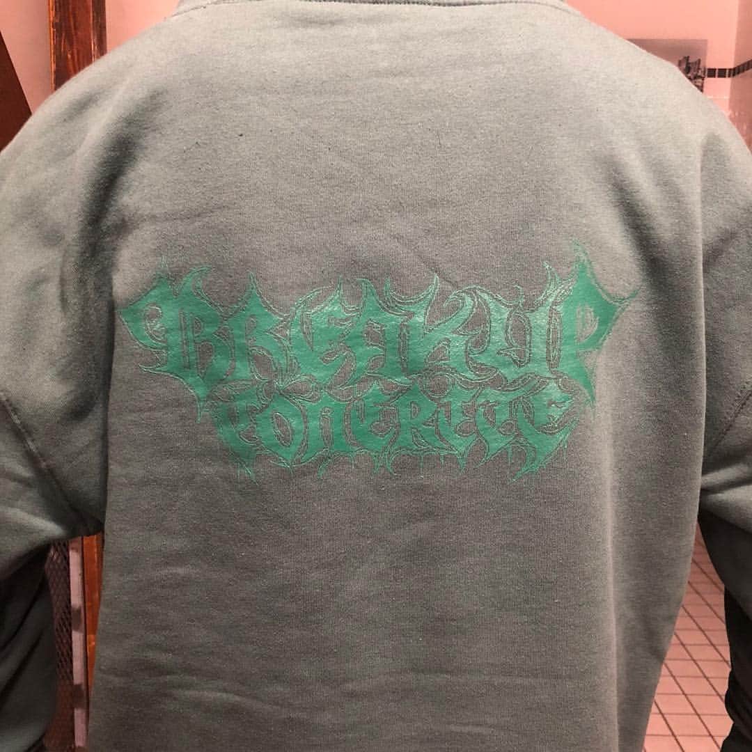 クーピーのインスタグラム：「#壊石倶楽部 🤙🏾🌁💰」