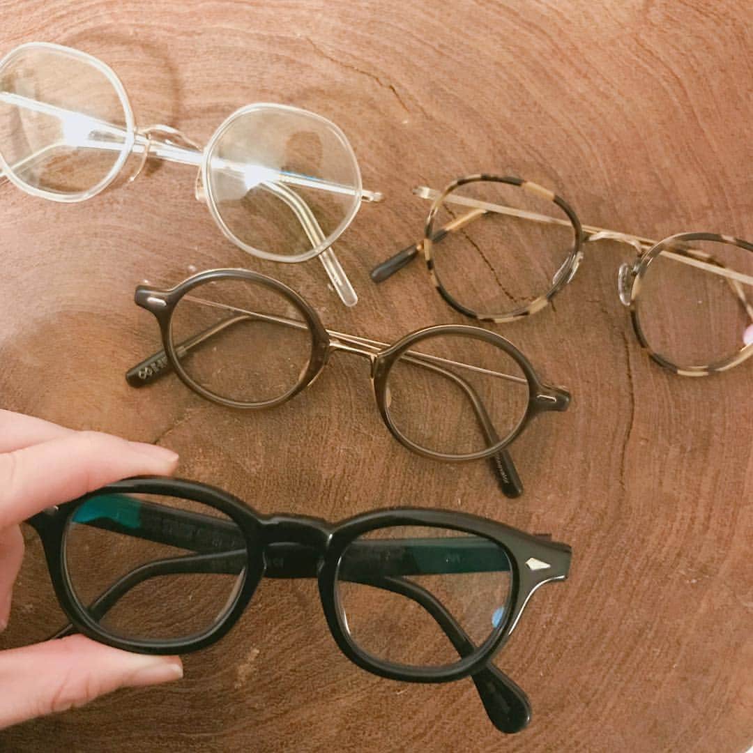 土田瑠美さんのインスタグラム写真 - (土田瑠美Instagram)「眼鏡コレクションに仲間入り。 丸眼鏡が最近多かったから四角は新鮮〜〜👓サングラスも透明レンズに変えてもらって違う感じになった＾＾」12月22日 18時58分 - ru0711