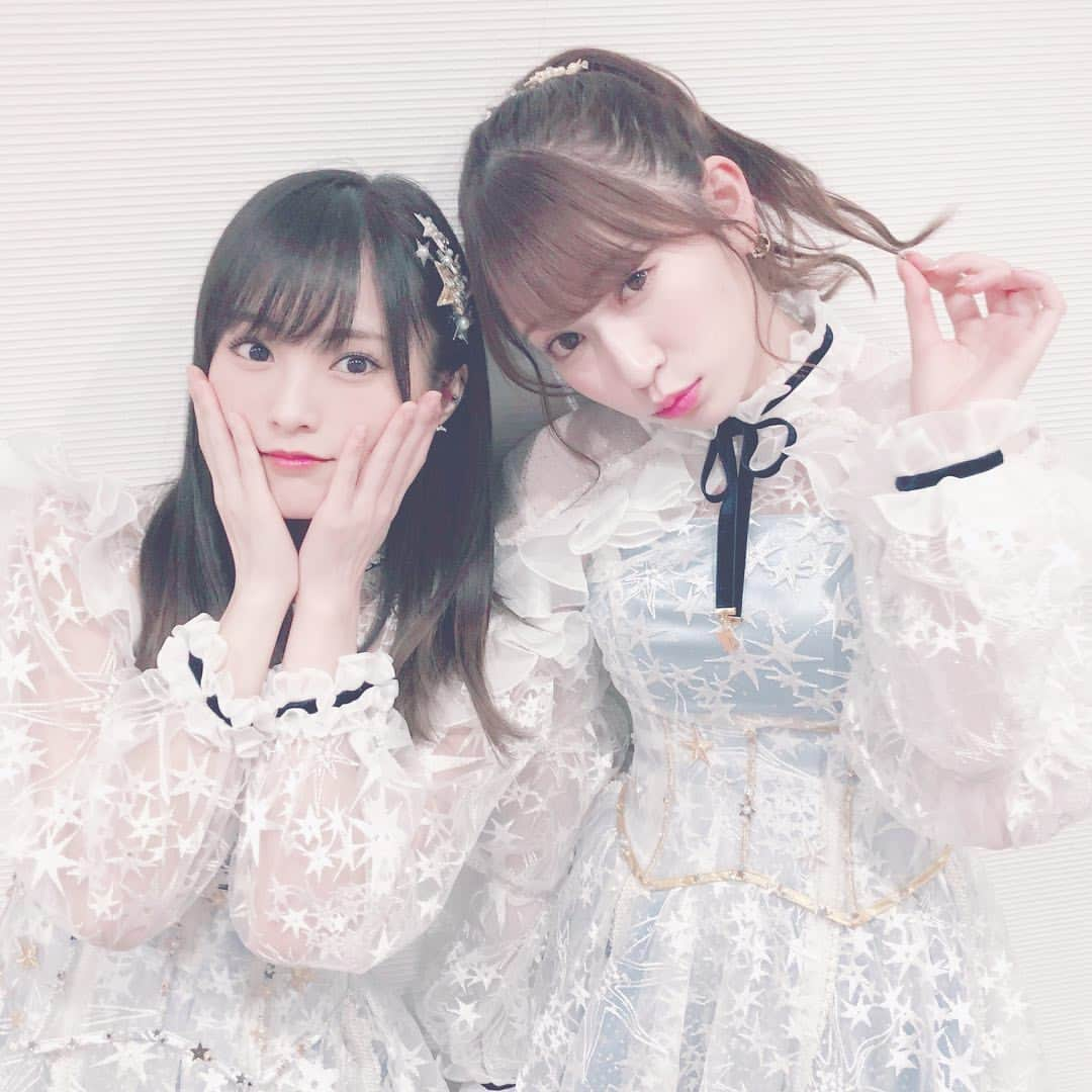 吉田朱里さんのインスタグラム写真 - (吉田朱里Instagram)「#さやリン ⛄️💗⛄️ #Mステ #akb48 #nmb48 #山本彩 #さや姉 #吉田朱里 #アカリン」12月22日 23時54分 - _yoshida_akari