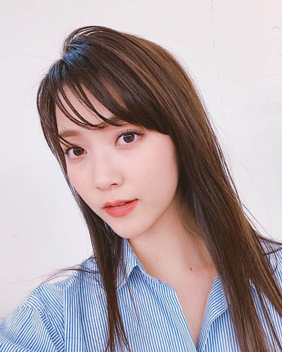 佐藤優津季のインスタグラム：「実際に会うと元気っ子なんだねって最近よく言われる…😂🤣😂🤣」