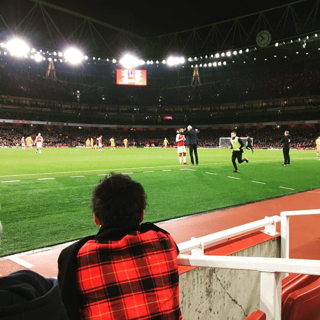 飯尾竜太朗さんのインスタグラム写真 - (飯尾竜太朗Instagram)「. #Arsenal #感動 #旅」12月23日 8時51分 - 110.ryutaro