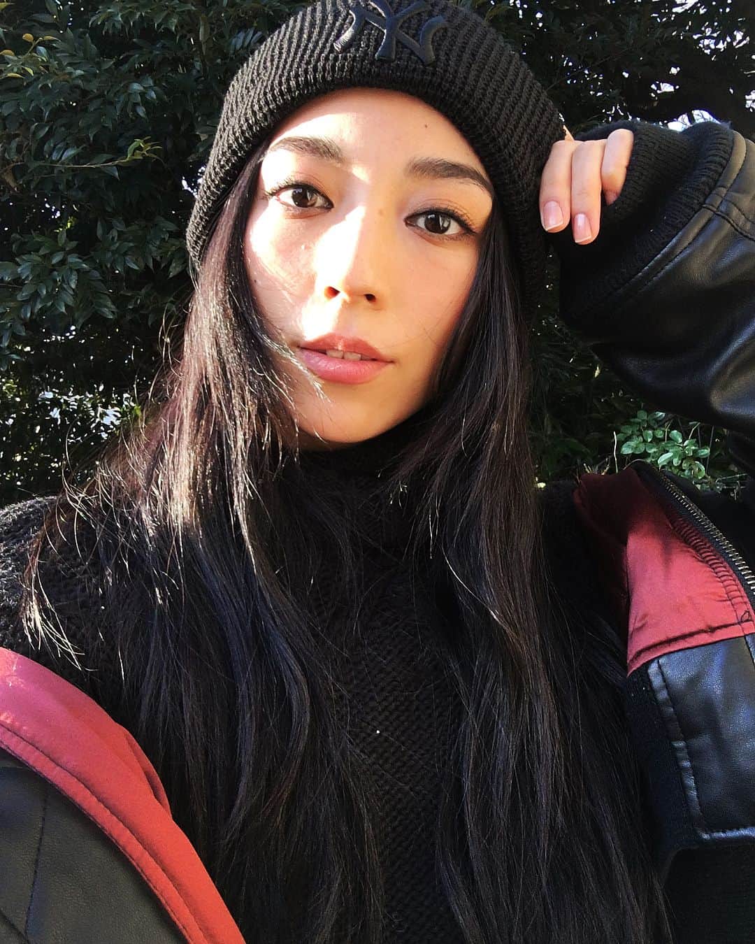 細井宏美のインスタグラム：「extension🖤  #thankyou#ism#black#hairstyle」