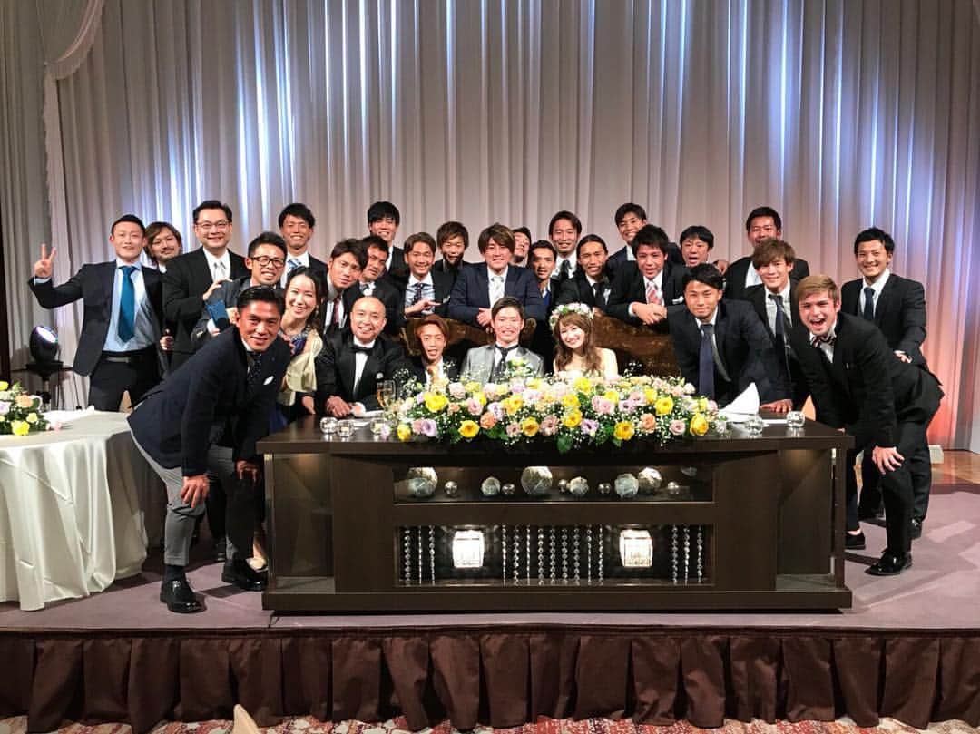 菊池大介さんのインスタグラム写真 菊池大介instagram 亀川結婚おめでとう なぜか福岡メンツに俺とのぶさん 結婚式 福岡 亀川諒史 舎弟アビスパ福岡 長野パルセイロ 浦和レッズ 湘南ベルマーレ 福岡の関係者 多い どアウェイ 友人代表スピーチ 初体験 もうやり