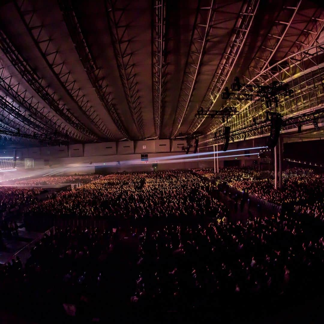 MY FIRST STORYさんのインスタグラム写真 - (MY FIRST STORYInstagram)「Thank You! ''MMA'' TOUR 2017 FINAL ONEMAN SHOW ''THE PREMIUM SYMPHONY'' at MAKUHARI MESSE  Photo by Takashi Konuma  #myfirststory #マイファス #MMAtour」12月25日 11時25分 - myfirststoryofficial