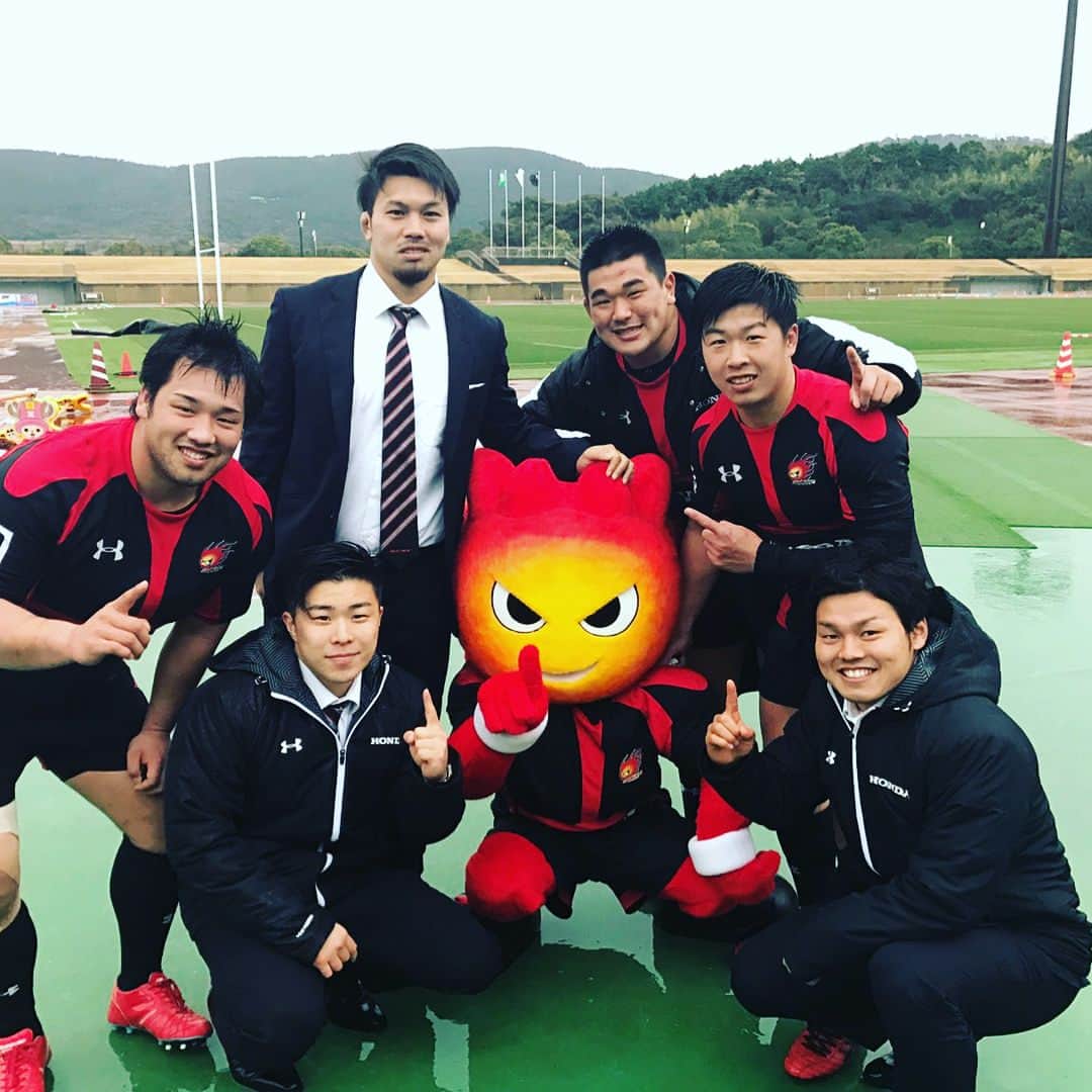 のインスタグラム：「요번 시즌전승으로 톱리그에 올라갔습니다! 응원 감사합니다. 今シーズン全勝優勝でトップリーグに戻りました！来年からも頑張ります！  #ラグビー #럭비 #hondaheat #rugby」