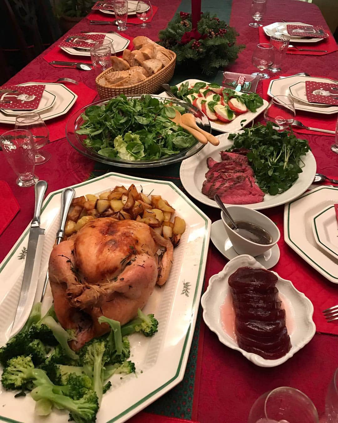SHOKOさんのインスタグラム写真 - (SHOKOInstagram)「Ho ho ho🎅✨Christmas dinner by my mom🎄✨❤️実家で母のご馳走を頂ける幸せ❤️」12月25日 17時50分 - shoko_london