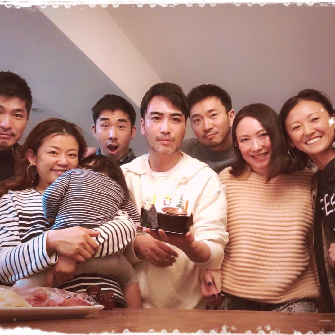 三浦加納子のインスタグラム：「HAPPY BIRTHDAY @yossy12yossy 🎂✨ & Merry Christmas 🎄 ✨  濃いクリスマス🎅🤣🤣 #merryxmas」