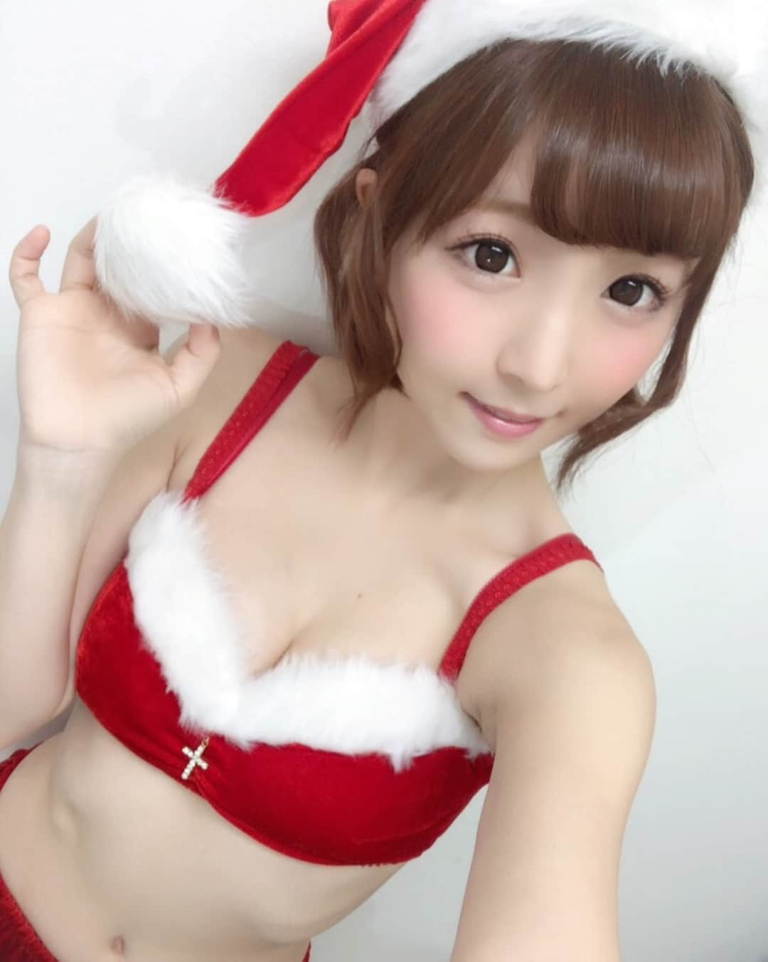 佐倉絆さんのインスタグラム写真 - (佐倉絆Instagram)「遅くなりましたが 🎅🎄🎁MERRY CHRISTMAS🎅🎄🎁 でした♥️ 今年のクリスマスも皆様と過ごせて幸せであった🎅💕 たくさんのプレゼント大切にします😭♥️ 来年もみんなと過ごせたらいいな♥️」12月26日 13時02分 - kizunasakura