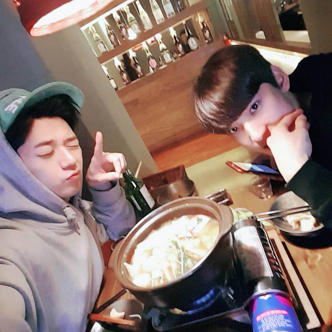 のインスタグラム：「잘갔다와 bro👊」