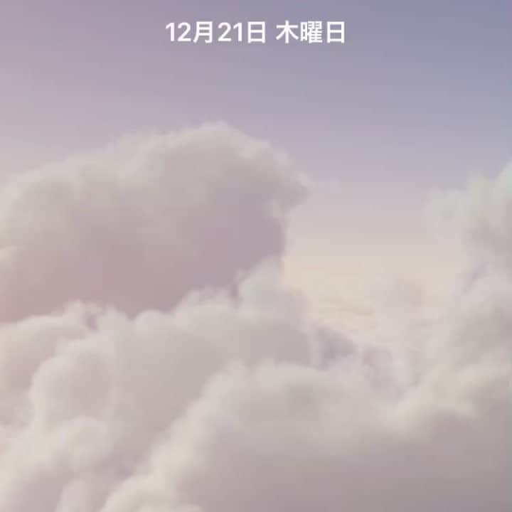 のインスタグラム：「今の りこの待ち受け画面~雲☁️#雲」