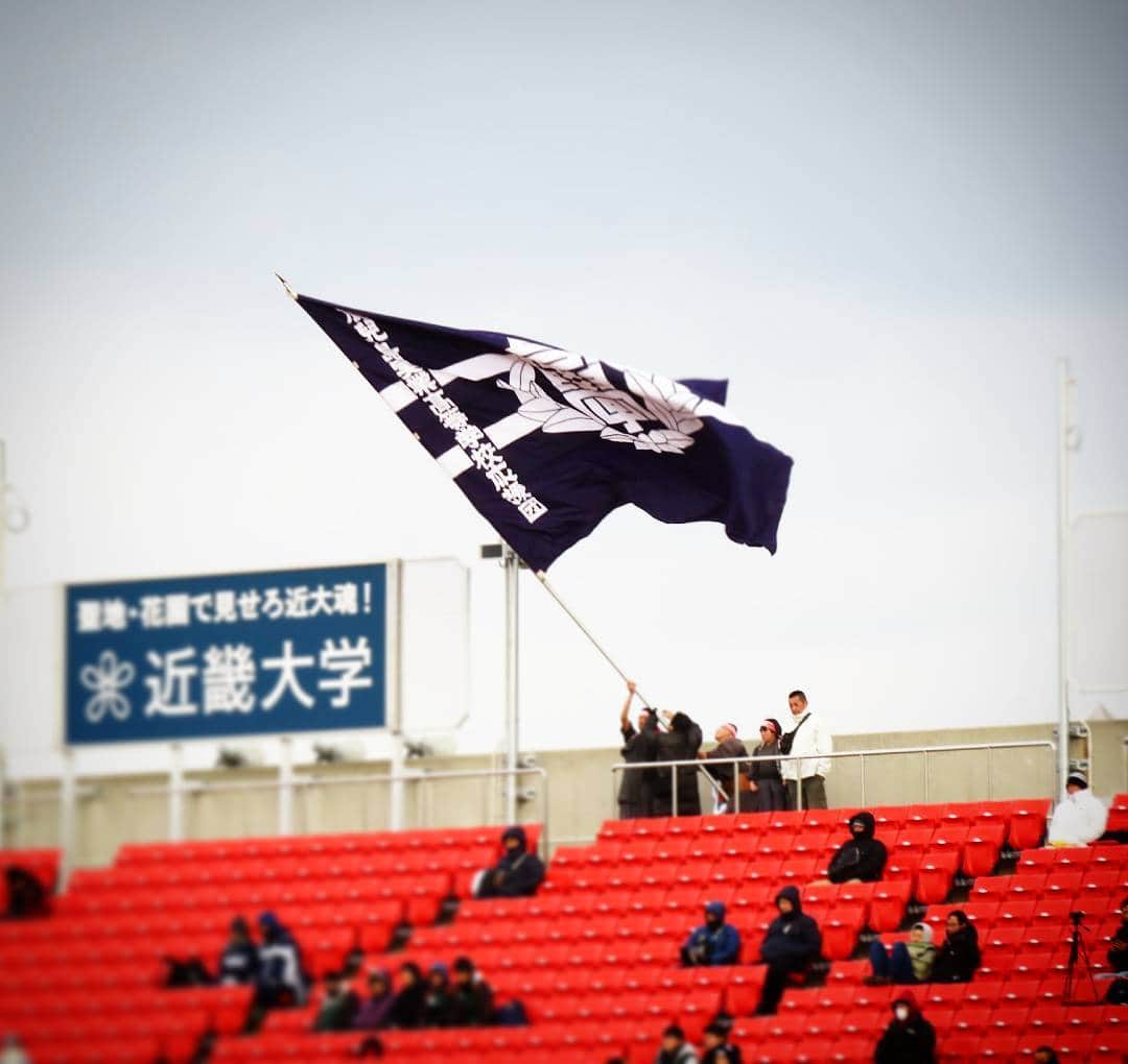 J SPORTSさんのインスタグラム写真 - (J SPORTSInstagram)「高校ラグビー開幕‼️‼️第1グラウンドのバックスタンド。強風の中、#鹿児島実業 の旗が翻ります。#函館ラサール と南北対決です。 #高校ラグビー #花園 #その熱さが心に響く #青春の挑戦者 #jsports #応援団」12月27日 14時47分 - jsports_official