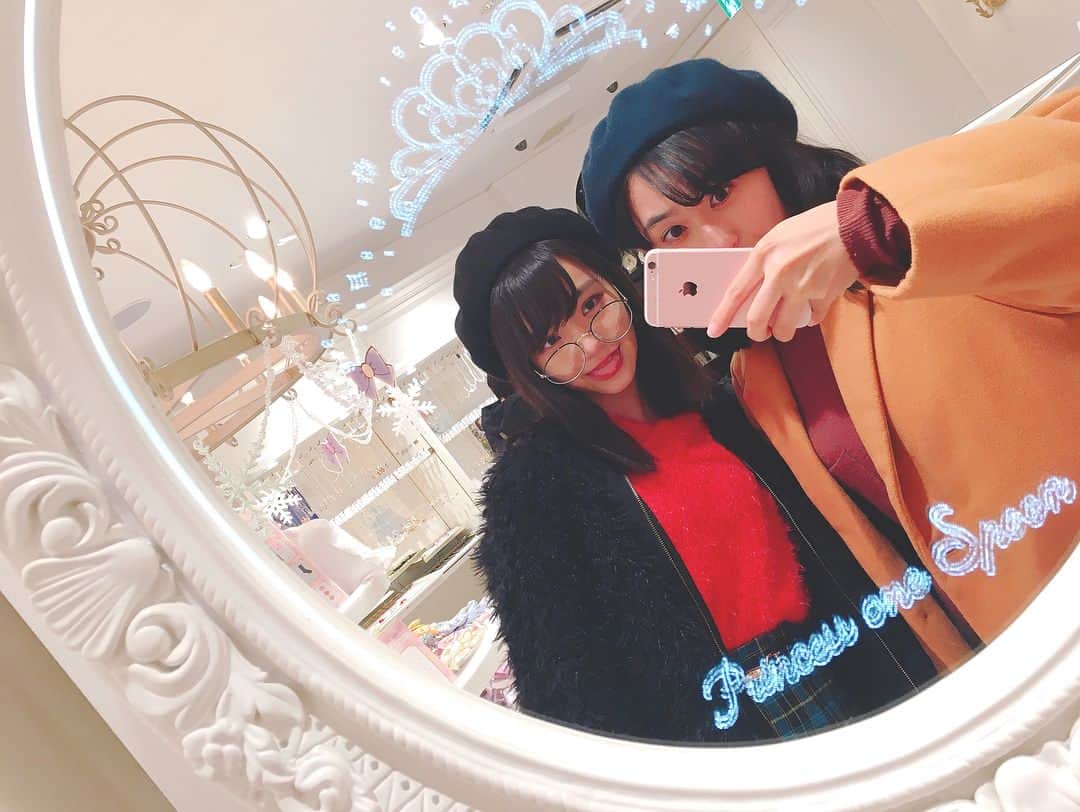 佐久間乃愛さんのインスタグラム写真 - (佐久間乃愛Instagram)「👑💕 大好きな方と☺︎ とても幸せな時間でした´`* プレゼントもありがとう♡*゜ ・ ・ ・ #のあお #デート #下北沢 #原宿 #表参道 #指輪 #ショッピング #お出かけ #大好き #坂本葵 #佐久間乃愛 #1227 #date #shimokitazawa #harajuku #omotesando #ring #biglove #shopping #instagood #instadaily #selfie #followme #フォローミー」12月27日 20時40分 - noa_sakuma