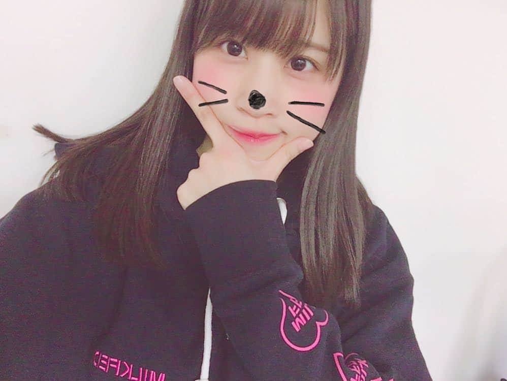 八木沙季のインスタグラム：「MILKFED.のパーカー😍😍 可愛すぎてやばい😢✨ 腕のとこも好きすぎ☺✨ . #milkfed #パーカー #ミルクフェド #お気に入り」