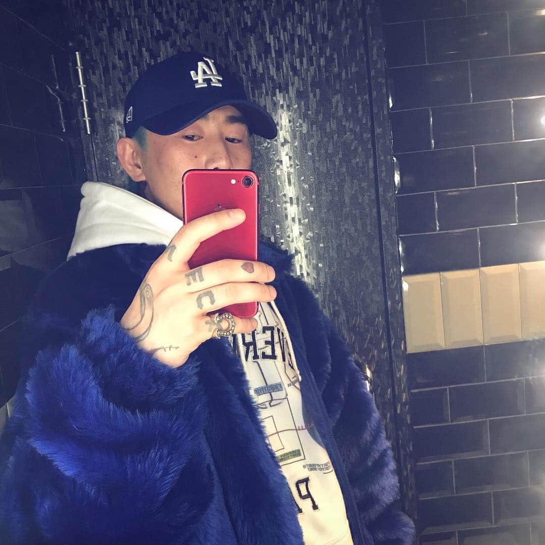 ANARCHYのインスタグラム：「📱 @fortyfourtyo」