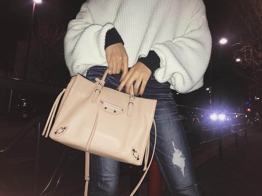 のインスタグラム：「BALENCIAGA🖤 . #new #balenciaga #bag」