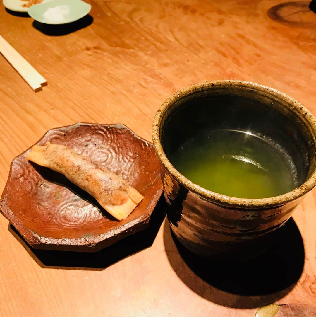 岩嵜翔さんのインスタグラム写真 - (岩嵜翔Instagram)「小坪さんの紹介で今年最後の福岡ご飯は寿司！ #西中洲#万魚#美味#来てみたかったお店#坂田が俺の事財布と思い出した#てめぇ」12月28日 22時13分 - iwasho17