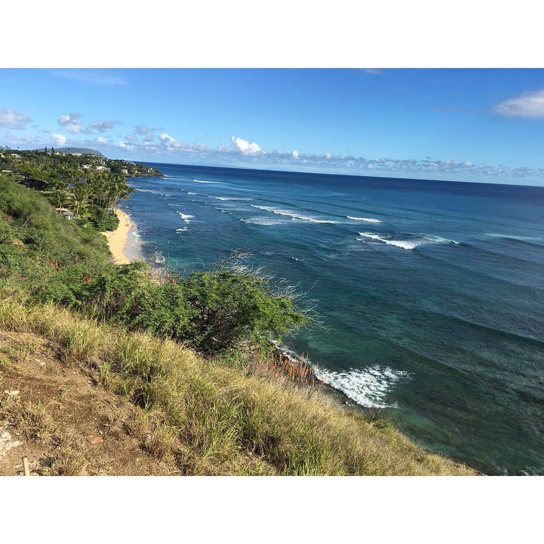 森麻季さんのインスタグラム写真 - (森麻季Instagram)「🚘 大海原にご挨拶 この風と空気がたまらない #ドライブ #ハワイ #オアフ#oahu #hawaii #森麻季」12月30日 4時52分 - maki.mori_m