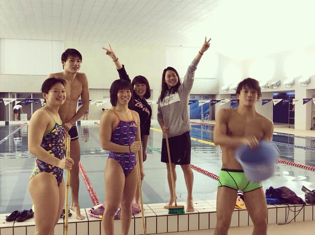 高橋美帆さんのインスタグラム写真 - (高橋美帆Instagram)「2017年泳ぎ納め🏊‍♀️ #年末強化練習終了 #リレーメンバー #明日京都帰る」12月30日 16時07分 - miho_takahashi_39