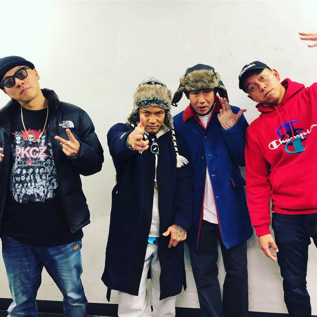 山本 Kid 徳郁さんのインスタグラム写真 山本 Kid 徳郁instagram 埼玉スーパーアリーナにて今年最後にブラザー達と会えちゃった Pkcz Rizinのイベントに招待してもらいありがとうがざいました めちゃ楽しかった Thank You Ldh 12月30日 19時43分 Kid Yamamoto