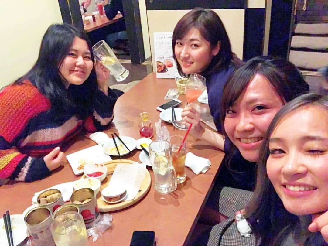 瀬南海はやのインスタグラム：「* 地元で高校の同級生と飲み会🍻💓 . 久しぶり！ 懐かしい話や近況報告で盛り上がる(笑) . これぞ、年末感……！ . #群馬 #高崎 #同窓会 #共愛 #英進 #懐かしい #メンバー #年末感 #地元 #大集合 #また集まろうね♡」