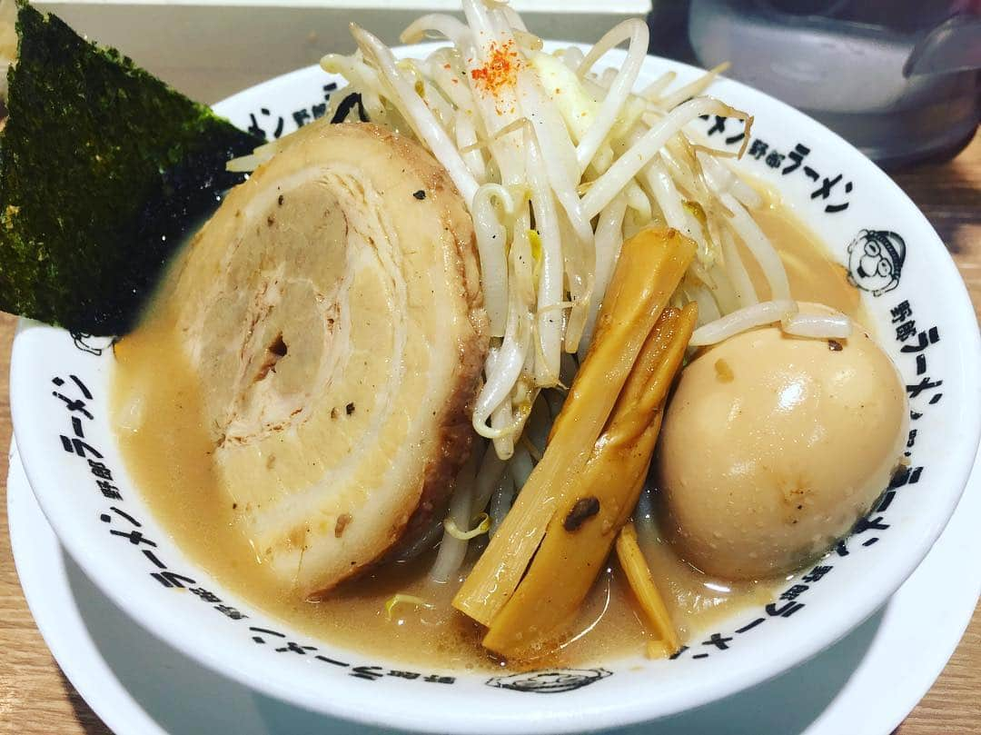 アジ吉さんのインスタグラム写真 - (アジ吉Instagram)「東京でラーメン🍜 #野郎ラーメン高田馬場」12月31日 15時28分 - ajikichi2525