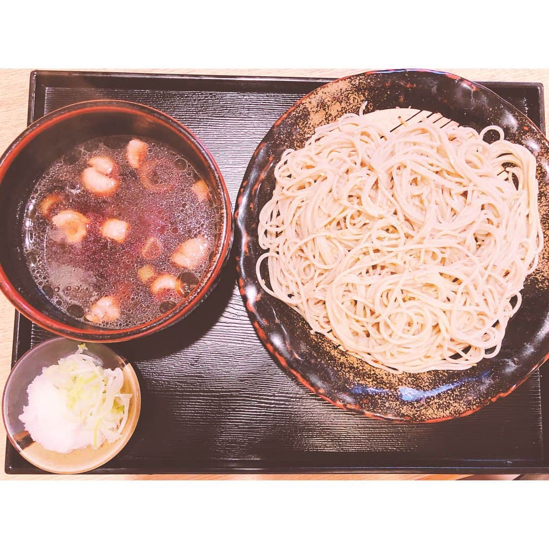蒼井そらさんのインスタグラム写真 - (蒼井そらInstagram)「* New Year’s Eve is called “Oomisoka” in Japanese. * We eat soba noodles called “toshikoshi soba” (year-crossing soba) to wish for a long lasting life. * I like soba!!」12月31日 15時25分 - aoi_sola
