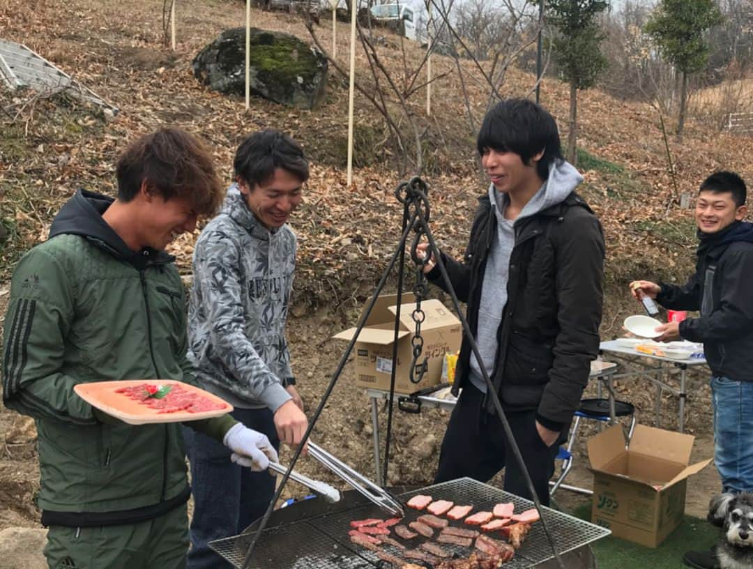 堀米勇輝さんのインスタグラム写真 - (堀米勇輝Instagram)「大晦日恒例行事。 #BBQ #秘密の山小屋」12月31日 18時48分 - h.yuki1213