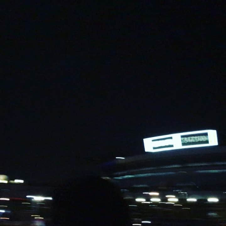鴨志田由貴のインスタグラム：「Happy new year!!!2018 明けましておめでとうございます！ 日本より2時間早く一足先にオーストラリアで年明けを迎えました！ 皆さま今年もよろしくお願いします！ #2018 #happynewyear #happynewyear2018 #melbourne #今年もよろしくおねがいします」