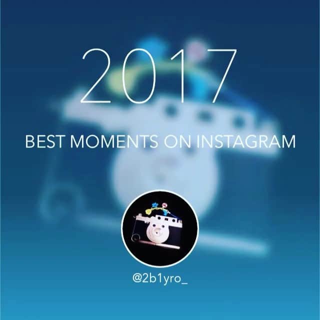 わっち☆ wacchiのインスタグラム：「*2017 . 今年も全然更新出来ませんでしたが、 2017年ありがとうございました。 . . 来年こそは更新出来るように写真いっぱい撮れたらいいなと思ってます。はい。 . なんたって、コグさんからもらった2眼レフとお客さんにもらったミノルタさんがあるし、新しいロモグラフィーのカメラもゲットするので📸🎞 . 2017年は、厄年かよっていうくらい体調を崩してたので、体調管理気をつけます。 . 今のお仕事は好きなのでこれからも精進してまいります。はい。 . 今年も今年とて、たくさんの出会いがあり、人に支えらてた年だなと感じます。 . 来年のわっちもよろしくお願い致します。 . それでは、良いお年を！！！ #instrack #bestmoments  #instgram #instagramjapan  #青 #blue #iphone6s #iphoneonly #iphonegrapy #mwjp #igers #igersjp #shootermag #shootermag_japan #ig_photooftheday #hueart_life #reco_ig #vscocam #vsco #vscogood_ #indies_gram #webstagram #webstapick」
