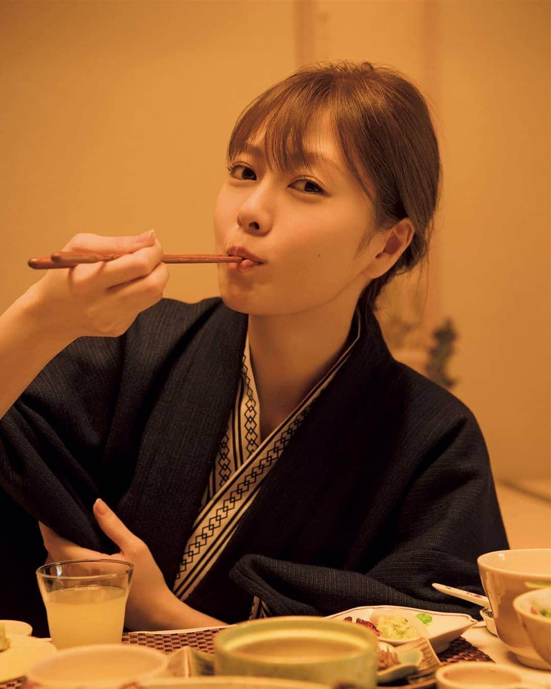 乃木坂46⊿さんのインスタグラム写真 - (乃木坂46⊿Instagram)「明けましておめでとうございます！ 今年も宜しくお願い致します🙇 #乃木坂46 #乃木坂 #白石麻衣 #まいやん #モデル #nogizaka #nogizaka46」1月1日 11時38分 - nogi_mai23