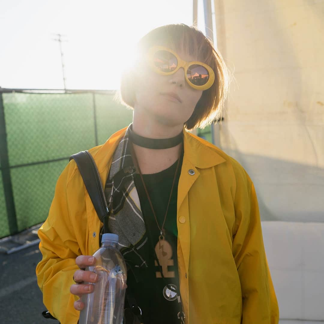 LOOKBOOKさんのインスタグラム写真 - (LOOKBOOKInstagram)「What are you grateful for this year? Before she plays at @minimaleffortla tonight, we asked @j_phlip for a list of simple things she's loved and is grateful for this year. 🔗 lb.nu/blog/1267 #happynewyear #NYE #newyearresolutions」1月1日 5時50分 - lookbook