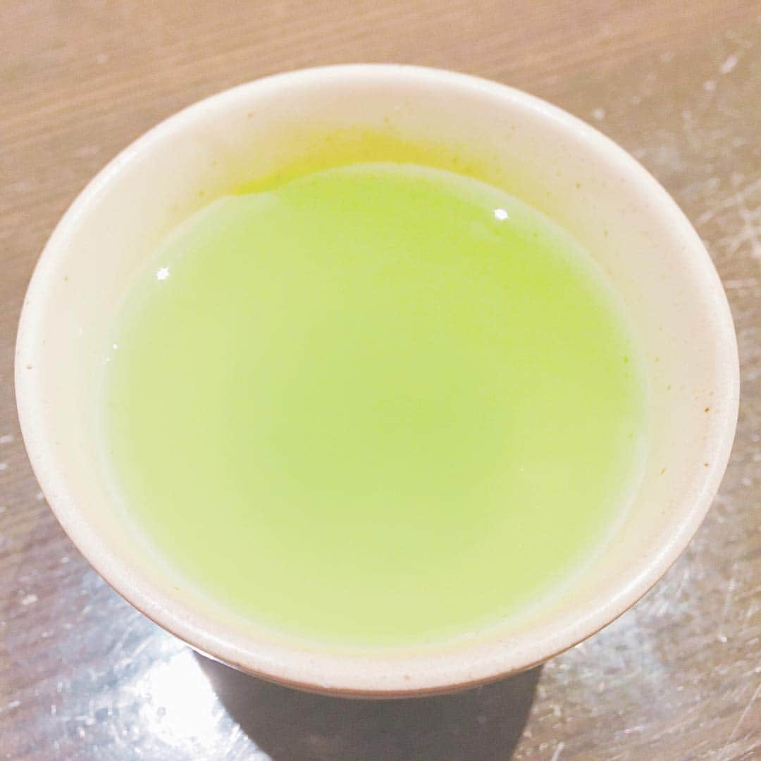 千葉思佳のインスタグラム：「京都のお茶🍵 . . . . . #ぷちぱすぽ #ぷちぱ #千葉思佳 #おもちゅ #京都 #kyoto #京都旅行 #お茶 #tea」