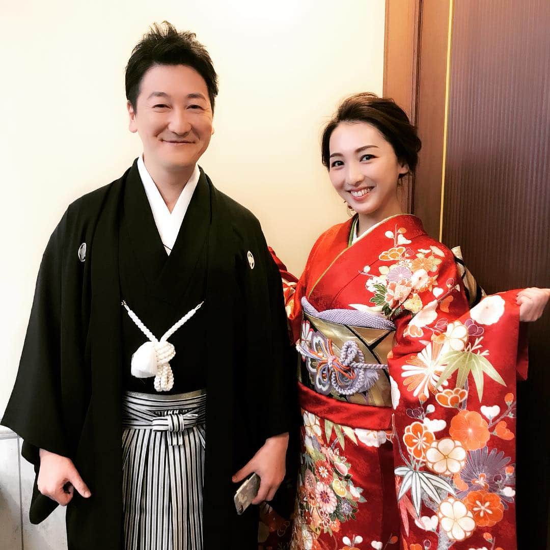 宮瀬茉祐子のインスタグラム：「明けましておめでとうございます！  みなさま、今年もよろしくお願いします🎍  年女の本厄の年ではありますが、厄払いに行って1年無事にすごせるようがんばります🐕  #happynewyear #2018 #戌年 #年女 #kimono」