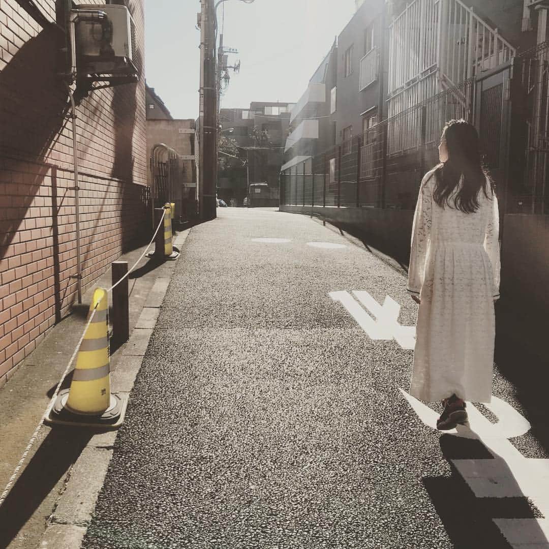 堀田さんちの真由さん。（堀田真由）のインスタグラム：「新年明けましておめでとうございます。 2018年もチーム堀田は止まらず常に前進していきたいと思います。 本年もどうぞ宜しくお願い致します！」