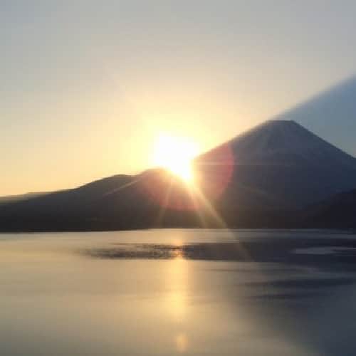 のインスタグラム：「ブログ更新しました！ 【匠からの新年のご挨拶】あけましておめでとうございます。 「新年あけましておめでとうございます こんにちは、 島の恵みと喰らえ 匠です。 皆様、改めまして、新年あけましておめでとうございます。 昨年は、大変お世話になりました。 皆様のご愛顧に支えられて、つつ....」 当店へのご来店お待ちしております。 ▼詳しくはこちら▼ https://goo.gl/jM7qhB ☎電話番号：050-7542-4655 #和食#大門#刺身#個室完備#飲み放題#宴会#GEMSポータル投稿」