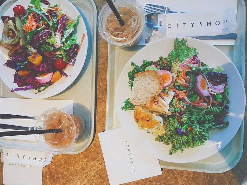 高木祐希のインスタグラム：「. ちょっと前にまなと#CITYSHOP 🥗 と、ミス活動中の懐かしいの📸 まなは腹筋割れるくらい笑ったって言ってます。」