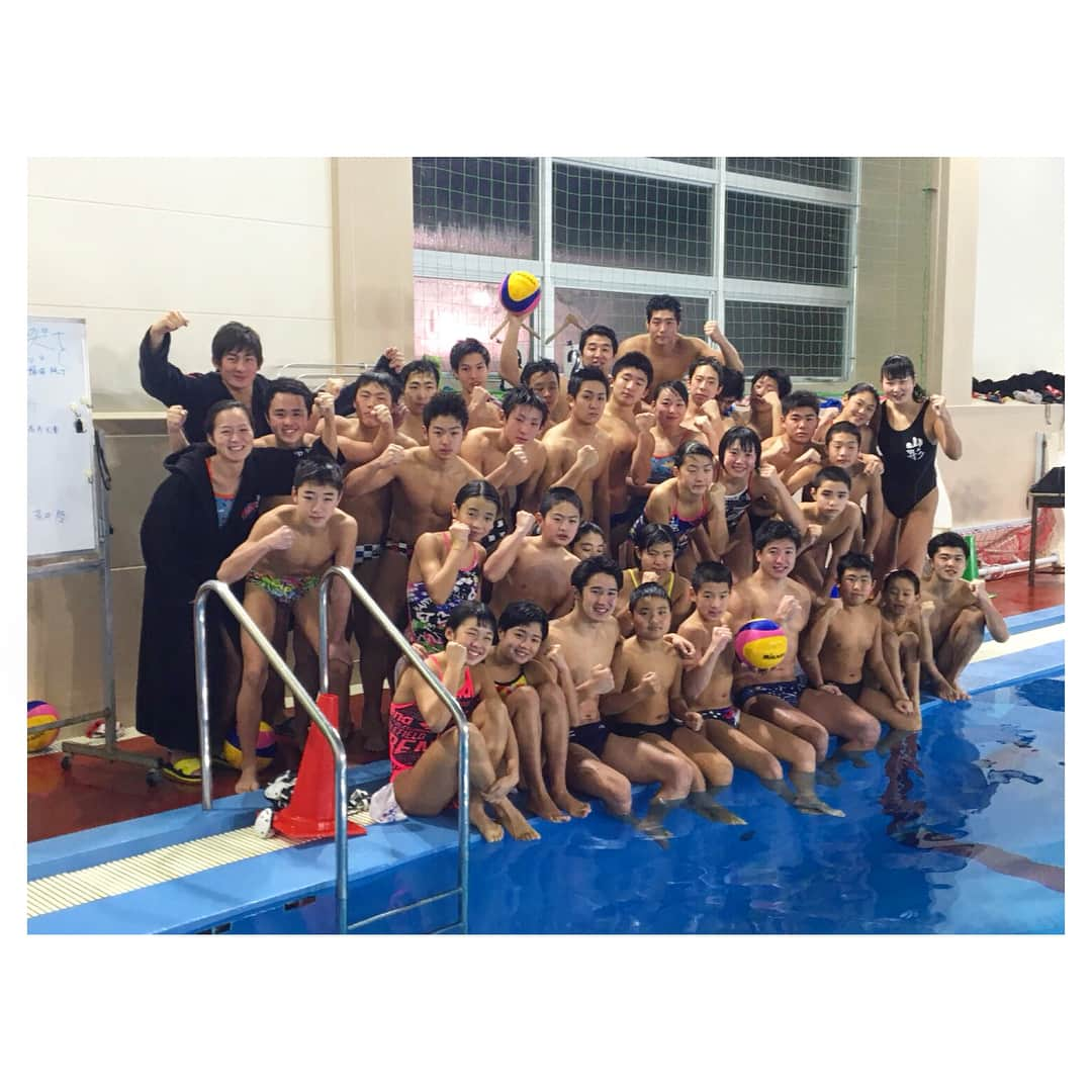 荒井陸さんのインスタグラム写真 - (荒井陸Instagram)「_ 山形県 水球教室🤽‍♂️🌈 山形のみなさんありがとうございました。 東京とは違い、寒かったですが 山形の人の暖かさに触れられた1週間でした！ _ 成長して、次会うことを約束しました！ ありがとう！ Thanx Yamagata Waterpolo Family📸😎 #水球 #waterpolo #毎日自分史上最高 #最高に最強で最上の最大で」1月16日 11時24分 - a2desu