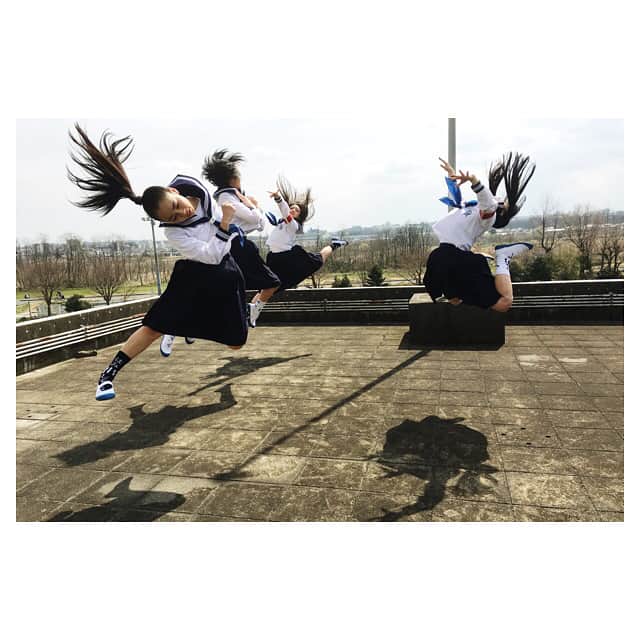 SUZUKAさんのインスタグラム写真 - (SUZUKAInstagram)「飛びまくって飛びまくって飛びまくって飛びまくって俺の道を #トュルルルルットュル」1月1日 23時10分 - suzuka_leaders