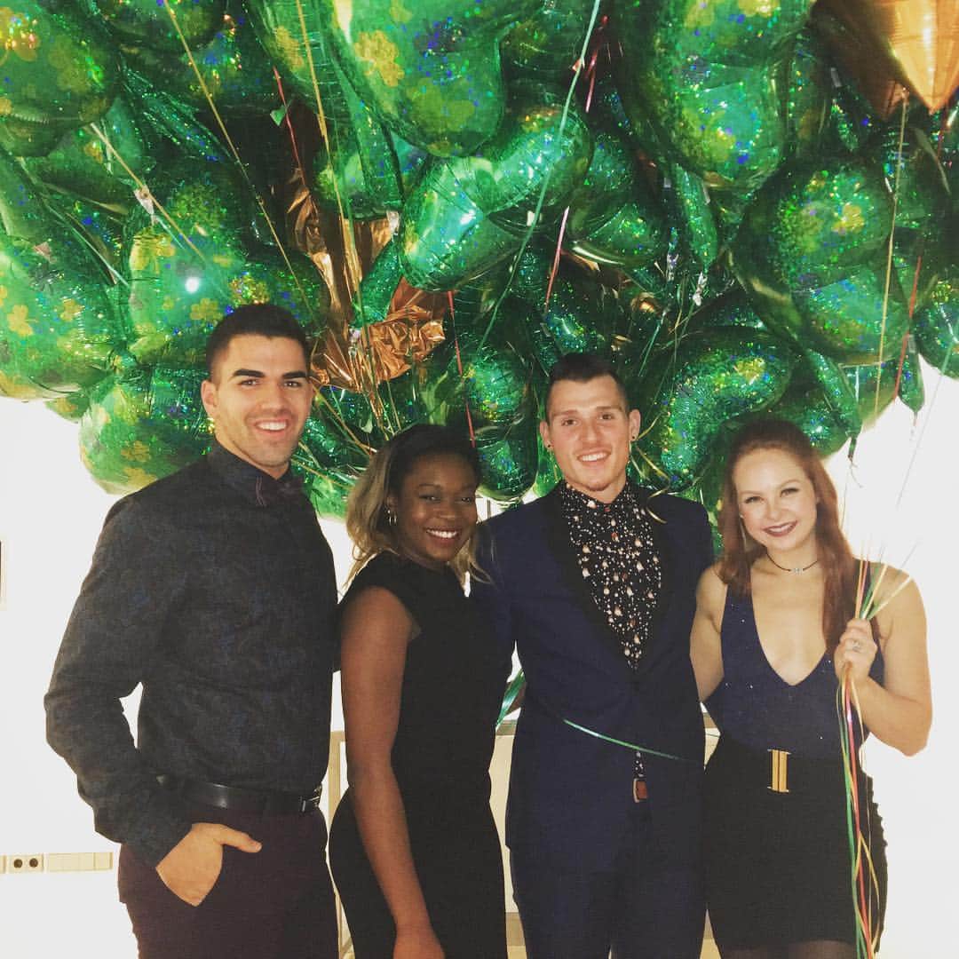 イレタ・シレテのインスタグラム：「Happy New Year 🎊🎆 Last year was great but let’s make 2018 better ... 😉 ❄️❄️❄️❄️ #happynewyear #bestfriends #partydress #partytime #instafriends #smile #Ritz #hotel #icecast #wolfswagen #autostadt #wolfsburg #germany🇩🇪 #whenyoutryblackyounevergoback ✌🏾」
