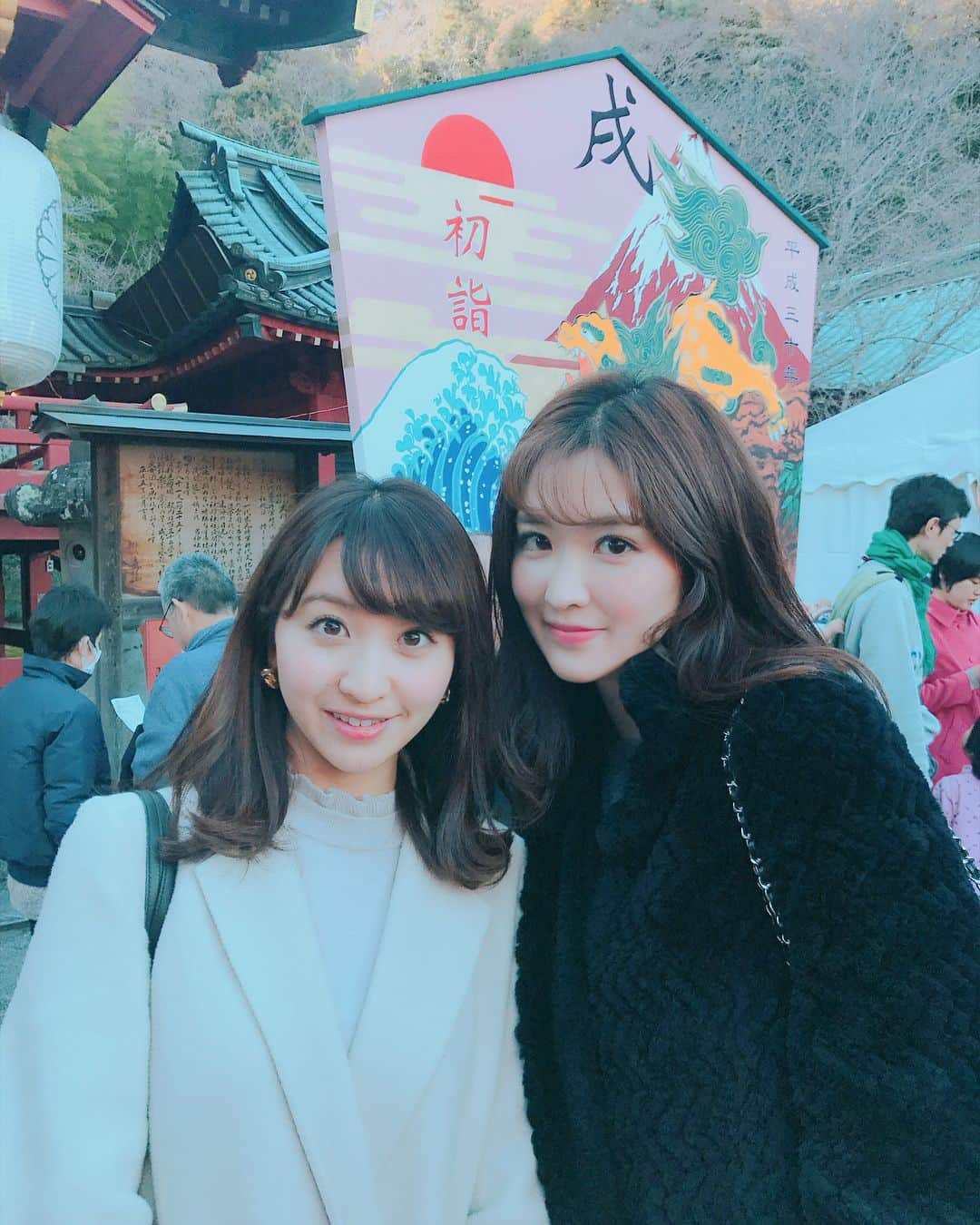 葉加瀬マイさんのインスタグラム写真 - (葉加瀬マイInstagram)「家族で初詣⛩🎍 #静岡浅間神社 #初詣 #妹 #袴田彩会 #자매스타그램 #자매 #sister #친동생 #설날」1月2日 17時28分 - m.hakase