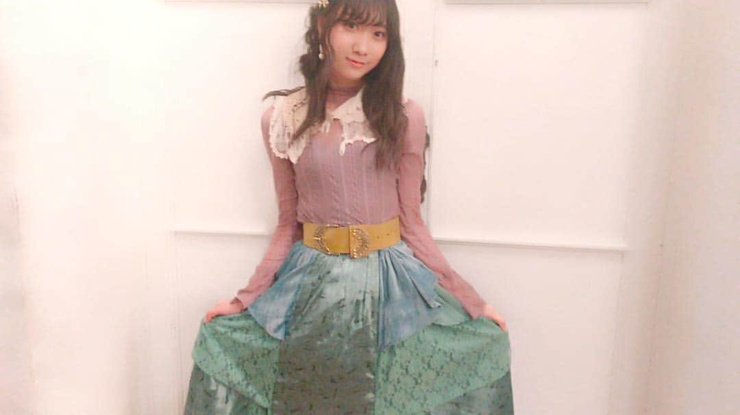 一色嶺奈のインスタグラム：「今日は実代ちゃんにとって貰った写真٩(๑òωó๑)۶」