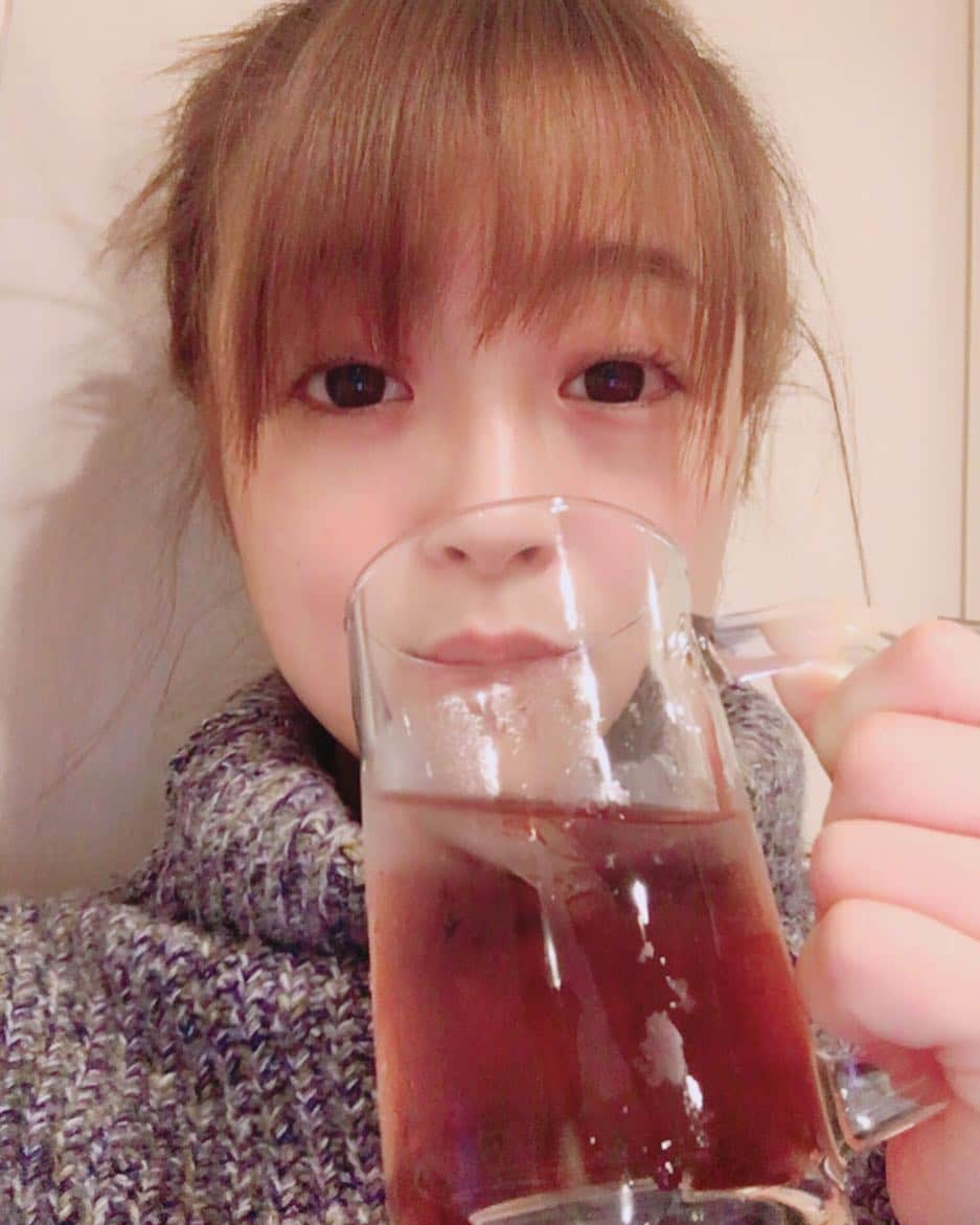 鈴木奈々さんのインスタグラム写真 - (鈴木奈々Instagram)「ほろ酔い気分です( ´ ▽ ` )ﾉ #お正月休み #ほろ酔い気分」1月2日 22時08分 - nana_suzuki79