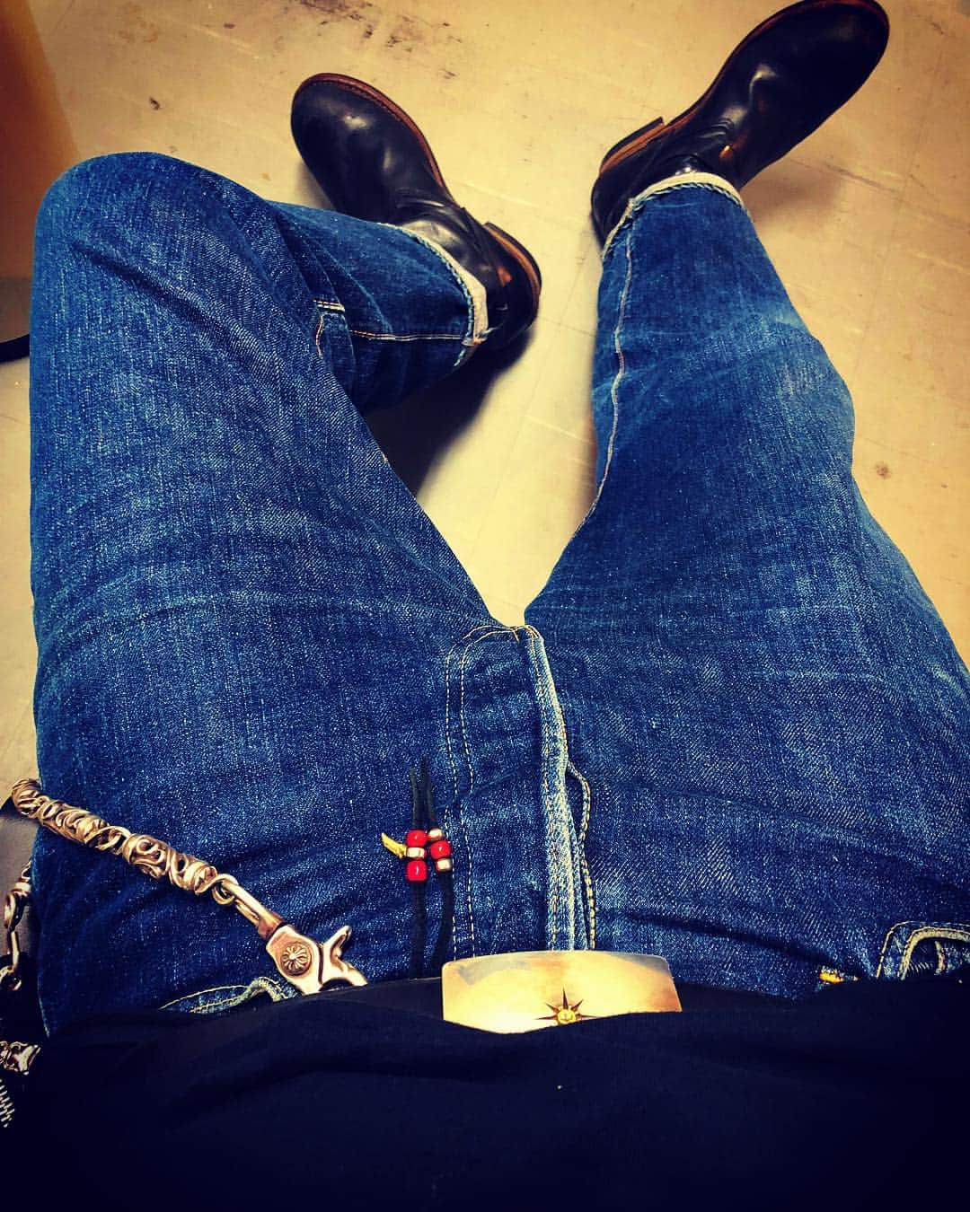 大川知英のインスタグラム：「47's LEVI'S 501XX L.P 1Side 🇺🇸👮🏼‍♂️ 2018もBoon世代ファッション🗽 #ビンテージ #リーバイス #501XX #片面 #革パッチ #1947年 #ゴローズ #クロムハーツ #アメカジボーイズ #TakatsuBase」